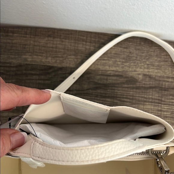 DKNY White Leather Satchel/Crossbody 🤍 - Picture 15 of 16